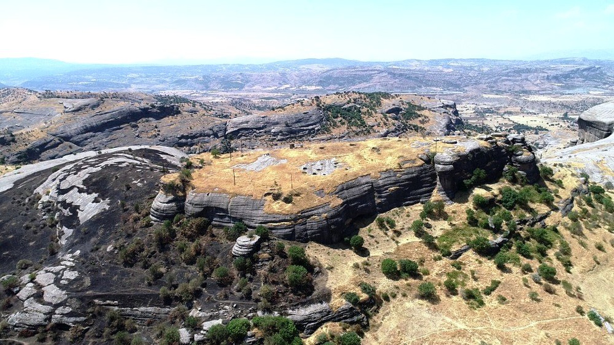 Terörden arındırılan Kefrun Kalesi dağcı ve yamaç paraşütçülerini bekliyor