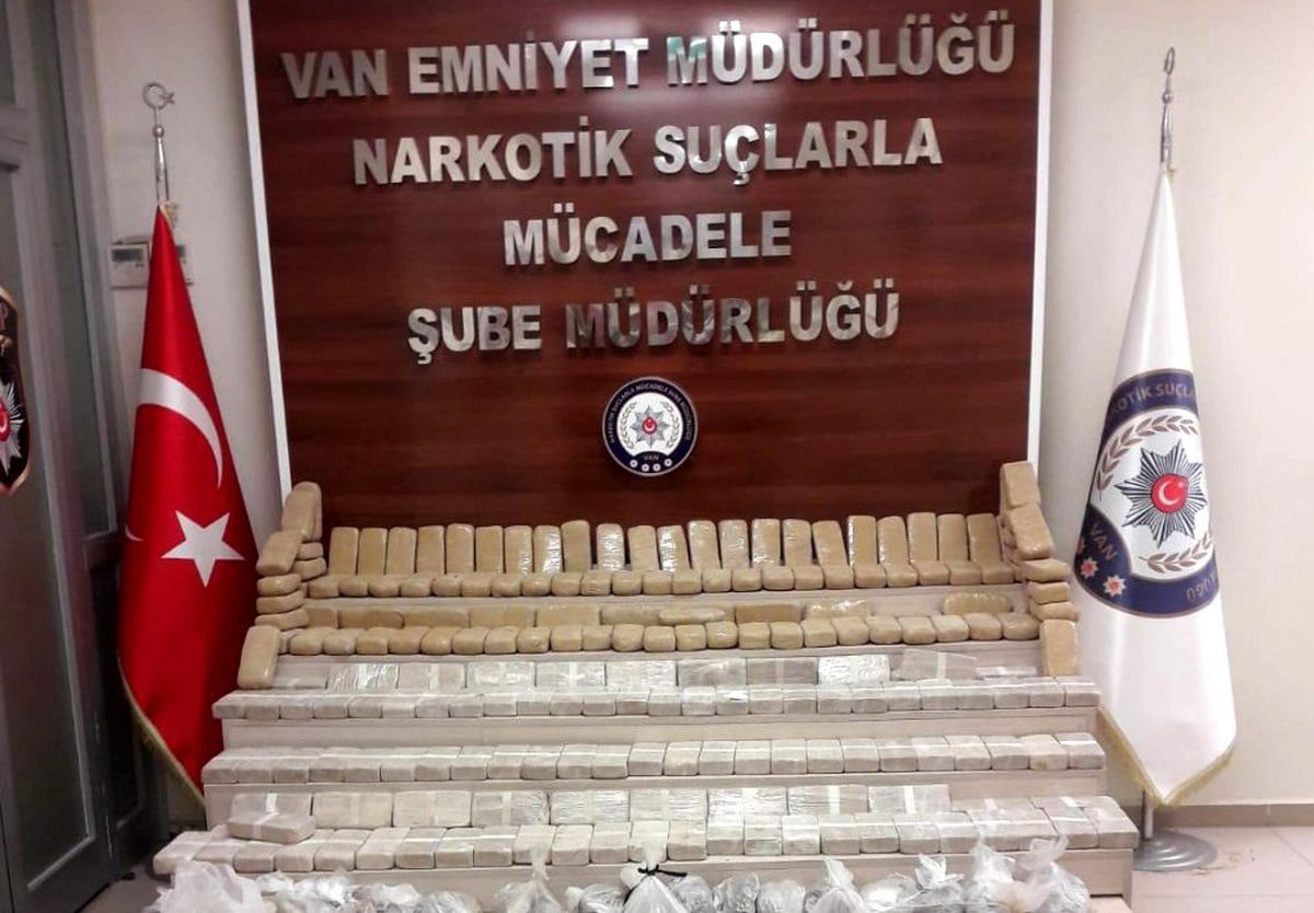 Van\'da 137 kilo 280 gram eroin ele geçirildi