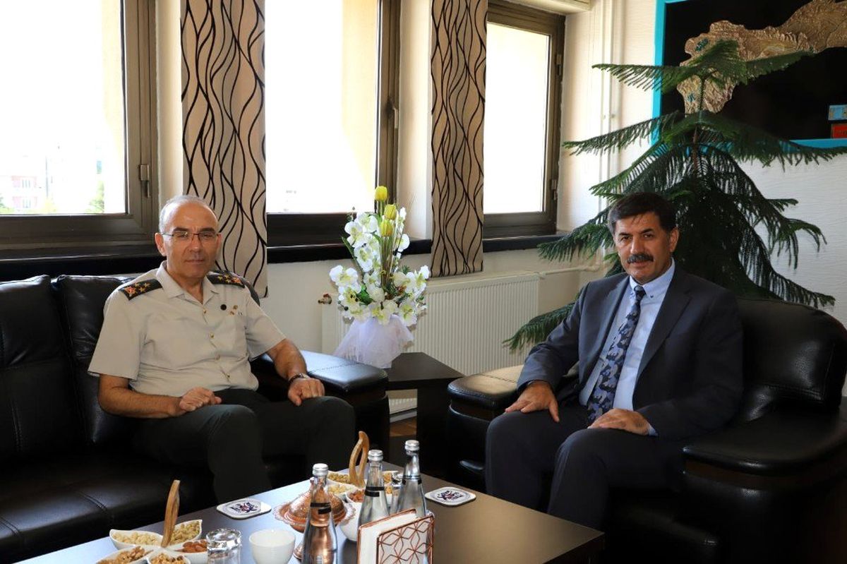 3. Ordu Komutanı Öngay\'dan Başkan Aksun\'a iade-i ziyaret