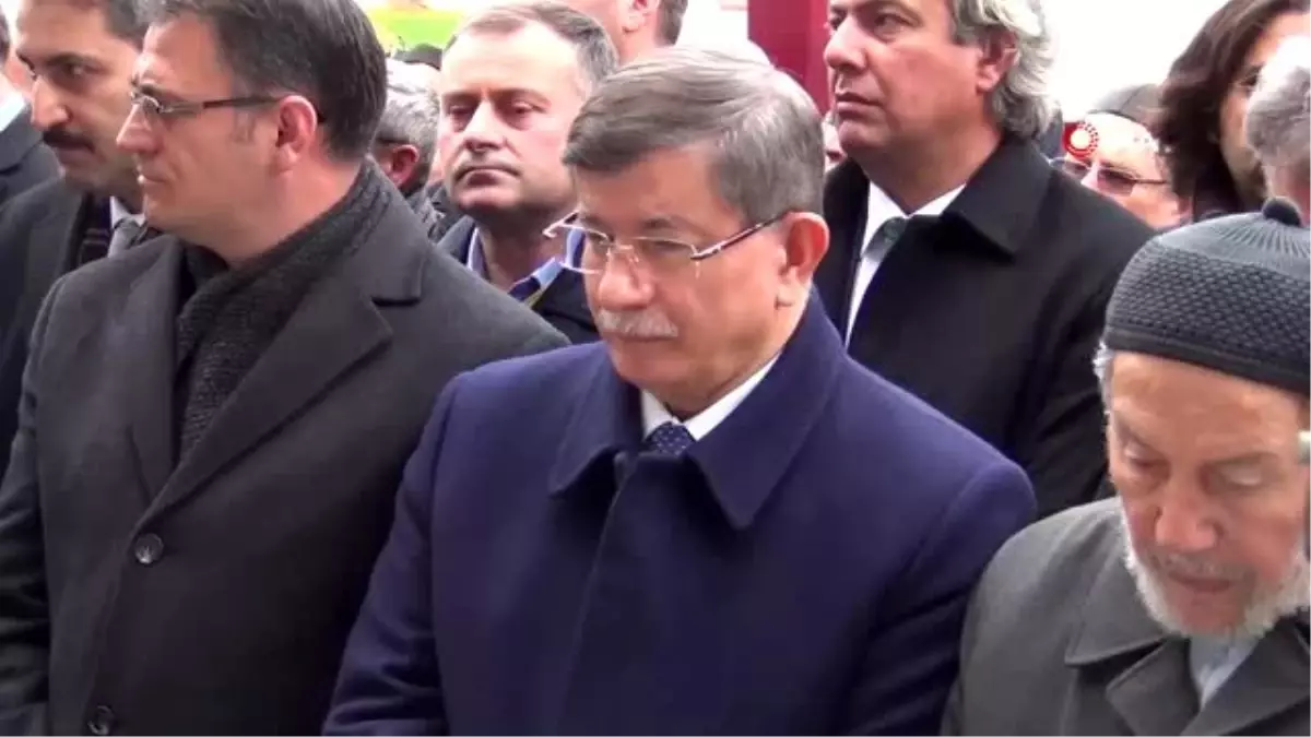 AK Parti MYK toplantısında Ahmet Davutoğlu, Ayhan Sefer Üstün, Selçuk Özdağ ve Abdullah Başçı\'nın...