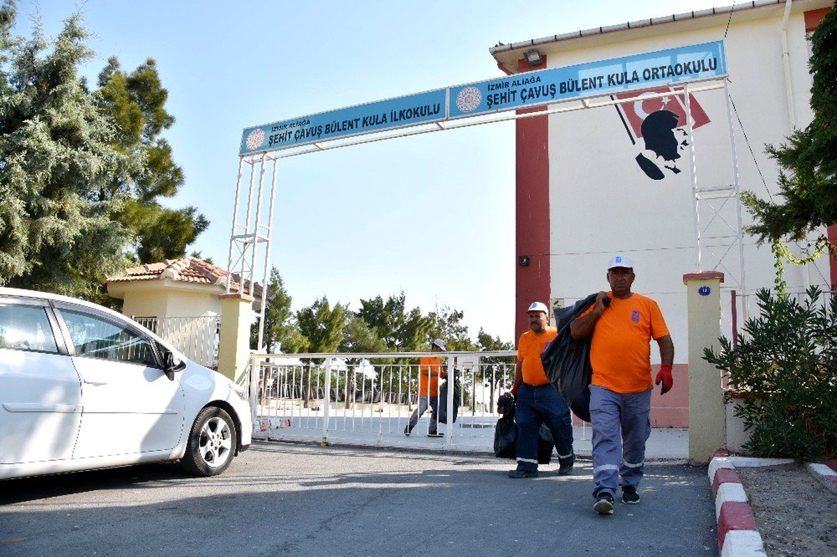 Aliağa Belediyesi eğitim kurumlarına desteğini sürdürüyor