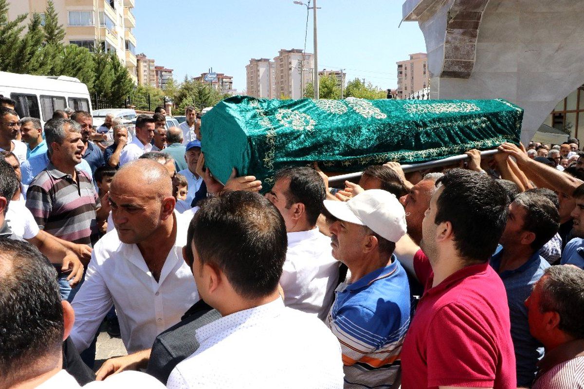Anne ve kızına acı veda