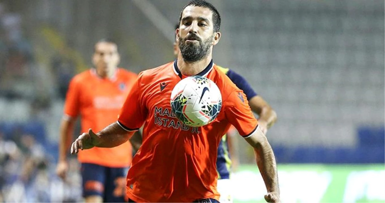 Başakşehir\'de Arda Turan, maaşında yüzde 50 indirime gitti