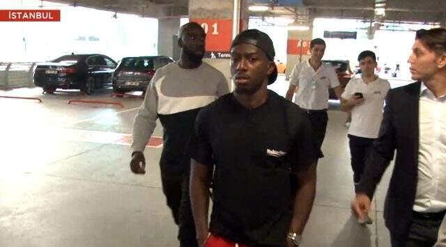 Beşiktaş'ın yeni transferi Diaby İstanbul'a geldi!