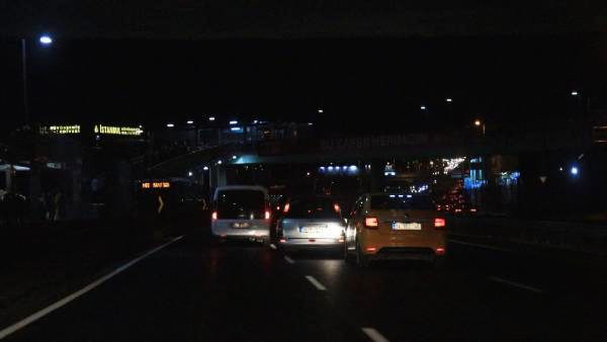 D-100\'ü birbirine katan trafik magandası kamerada