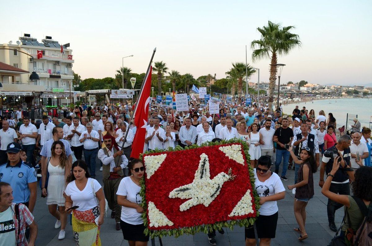 Didim\'de 24. Barış Festivali konserle sona erdi