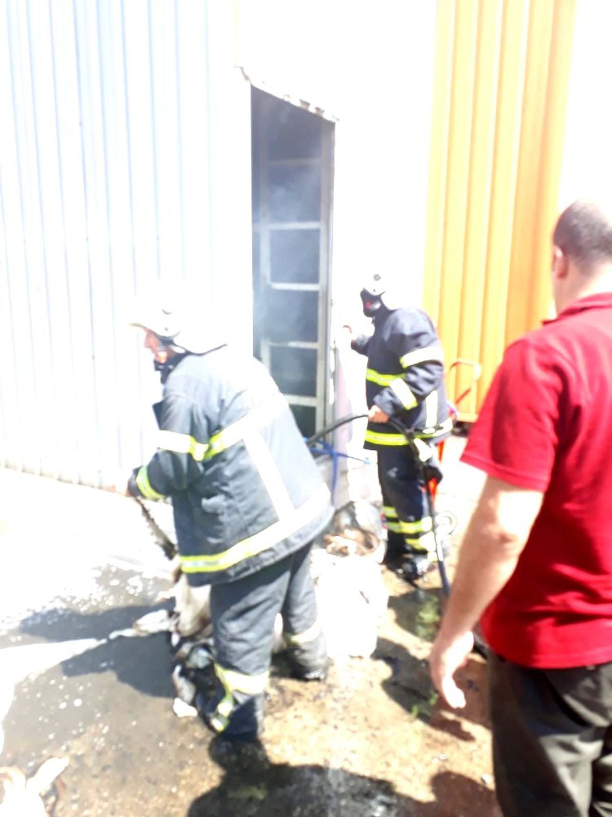 Fabrika yangını korkuttu