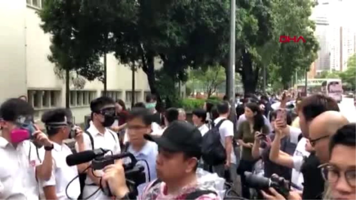 Hong kong\'da öğrenciler okulu boykot etti
