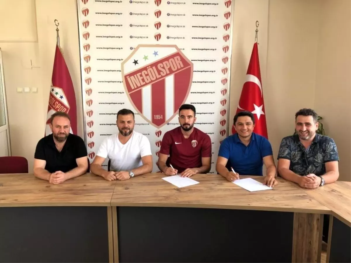 İnegölspor Emre Öztürk ile anlaştı