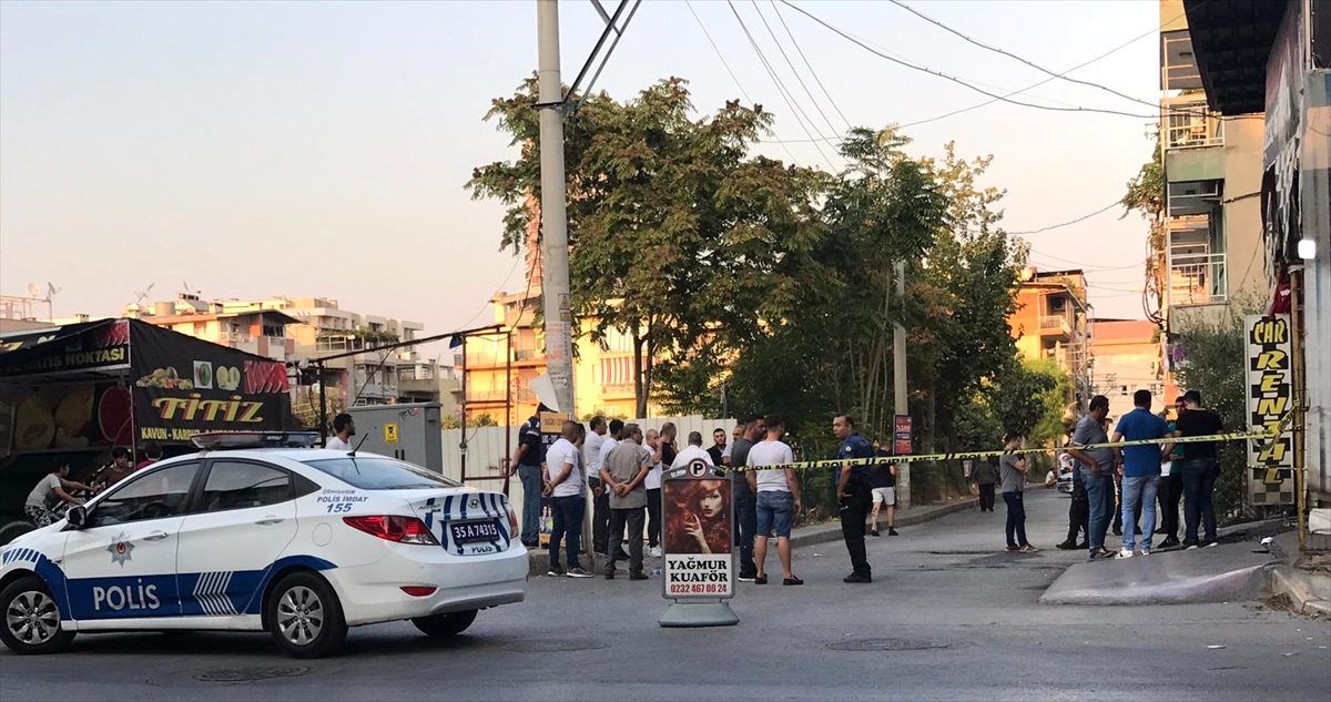 İzmir\'de silahlı kavga: 1 yaralı