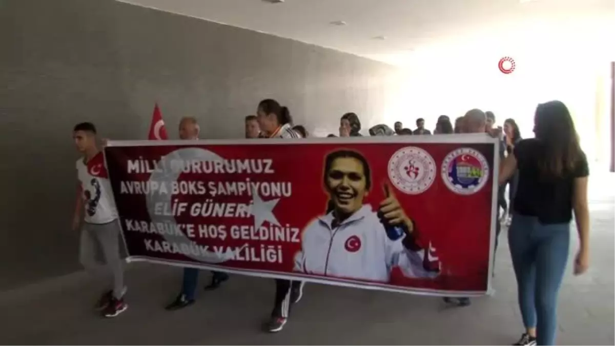 Milli Boksör Güneri: "Hep şampiyonluk, hep İstiklal Marşı hedefim var"