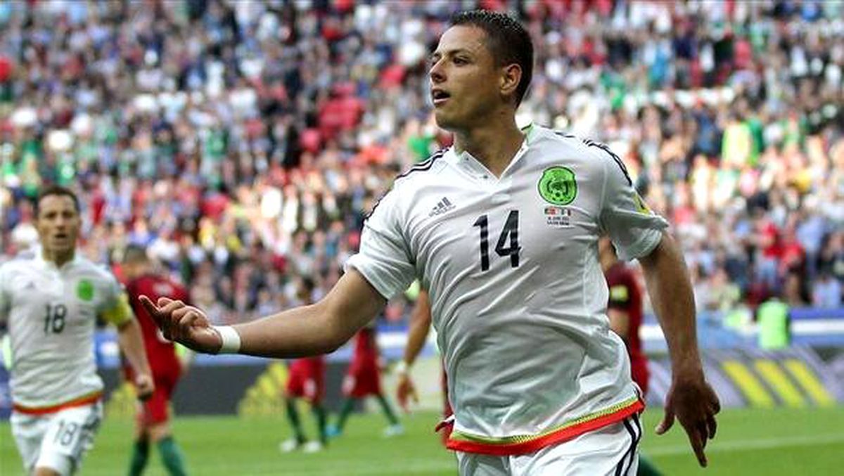 Sevilla, Meksikalı forvet Hernandez\'i aldı