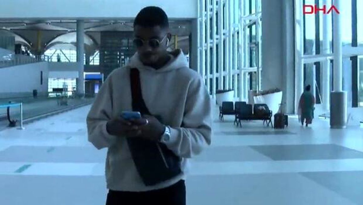 Son Dakika: Galatasaray Lemina\'yı KAP\'a bildirdi