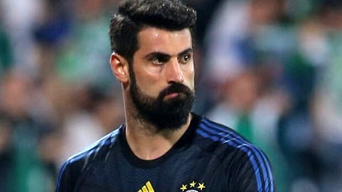 Son dakika: Volkan Demirel Fenerbahçe\'de antrenör olarak kalıyor!