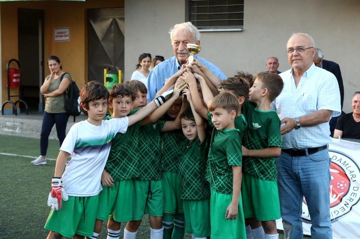 TÜRFAD 1. Geleneksel Futbol Turnuvası sona erdi