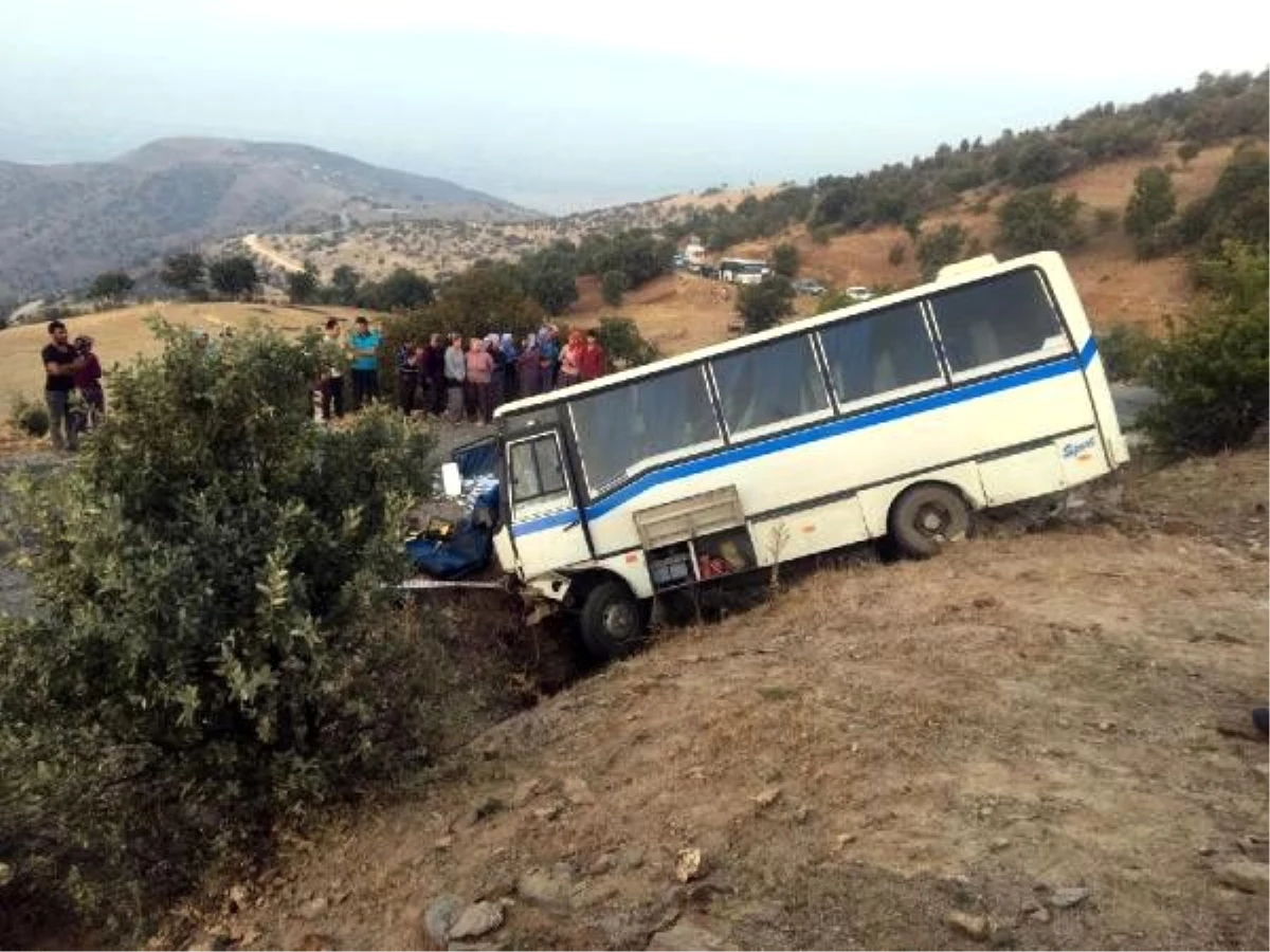 Üzüm işçilerinin midibüsü devrildi: 23 yaralı (2) - yeniden