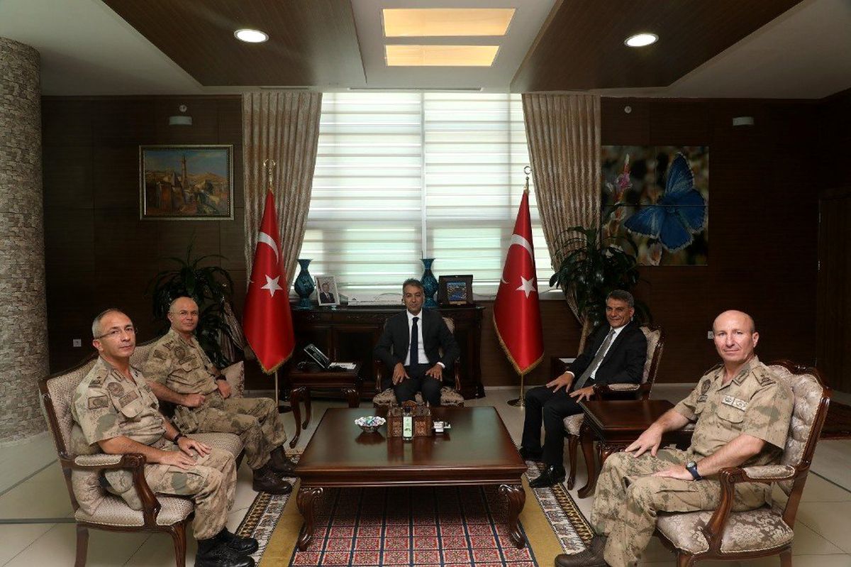 Bitlis Valisi Çağatay, Tümgeneral İlbaş\'ı makamında kabul etti