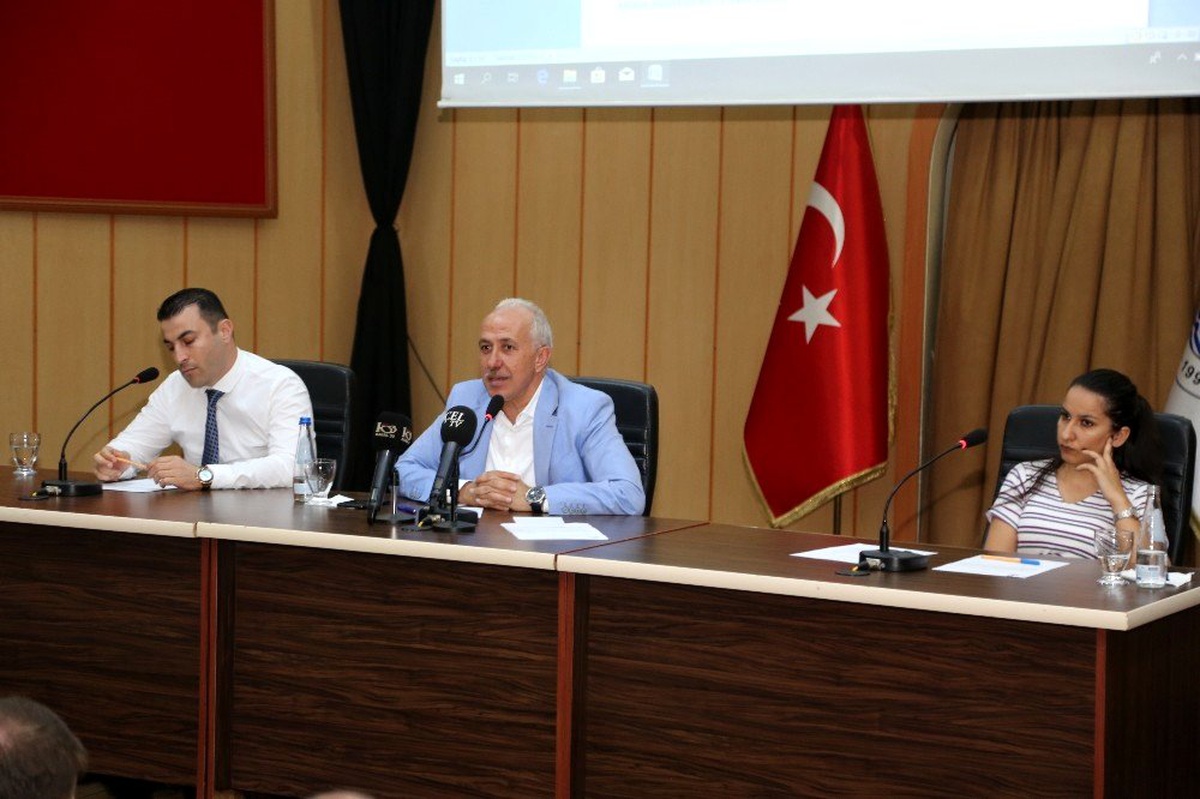 Gültak: "Akdeniz, Mersin\'i 20-25 yıl geriden takip ediyor"