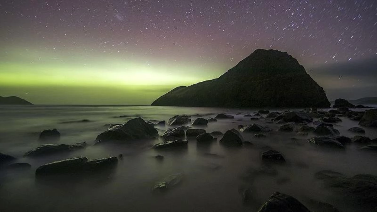 Güney ışıkları olarak bilinen \'Aurora Australis\' görüntüleri büyüledi