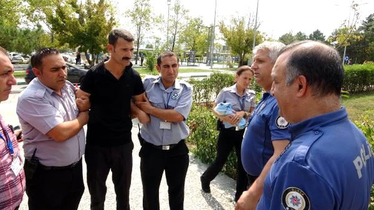 Hastanede, kaçırılan çocuğu kurtarma tatbikatı gerçeği aratmadı