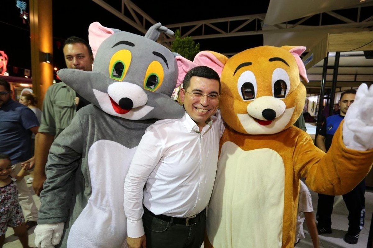 Kepez\'in Sokak Festivali\'nde çocuklar çok mutlu