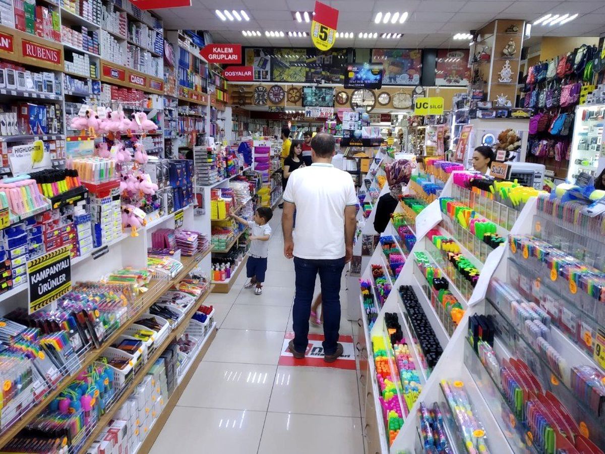 Kırtasiyecilerde alışveriş yoğunluğu