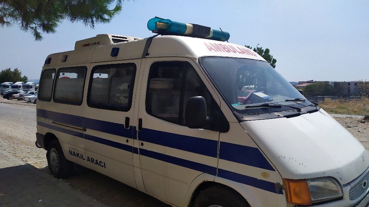 Korsanlıkta son nokta: Hem cenaze aracı hem ambulans