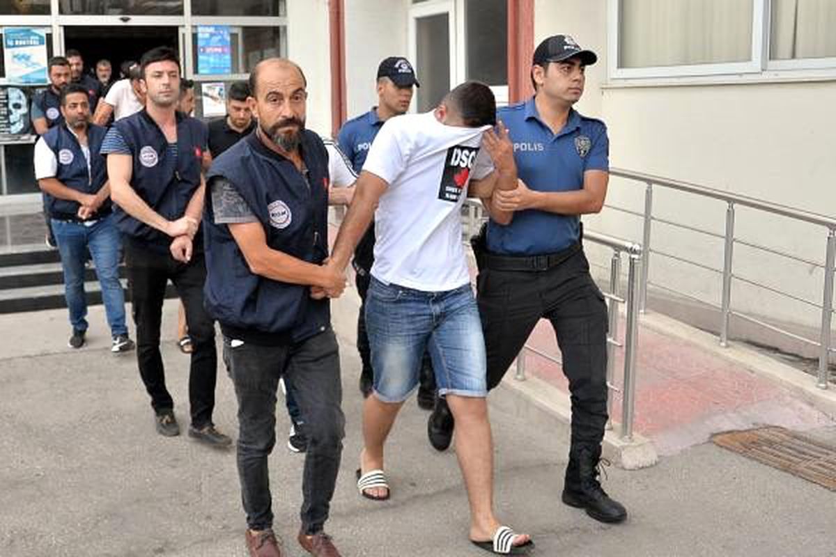 Mersin\'de yasa dışı bahis operasyonu: 43 gözaltı