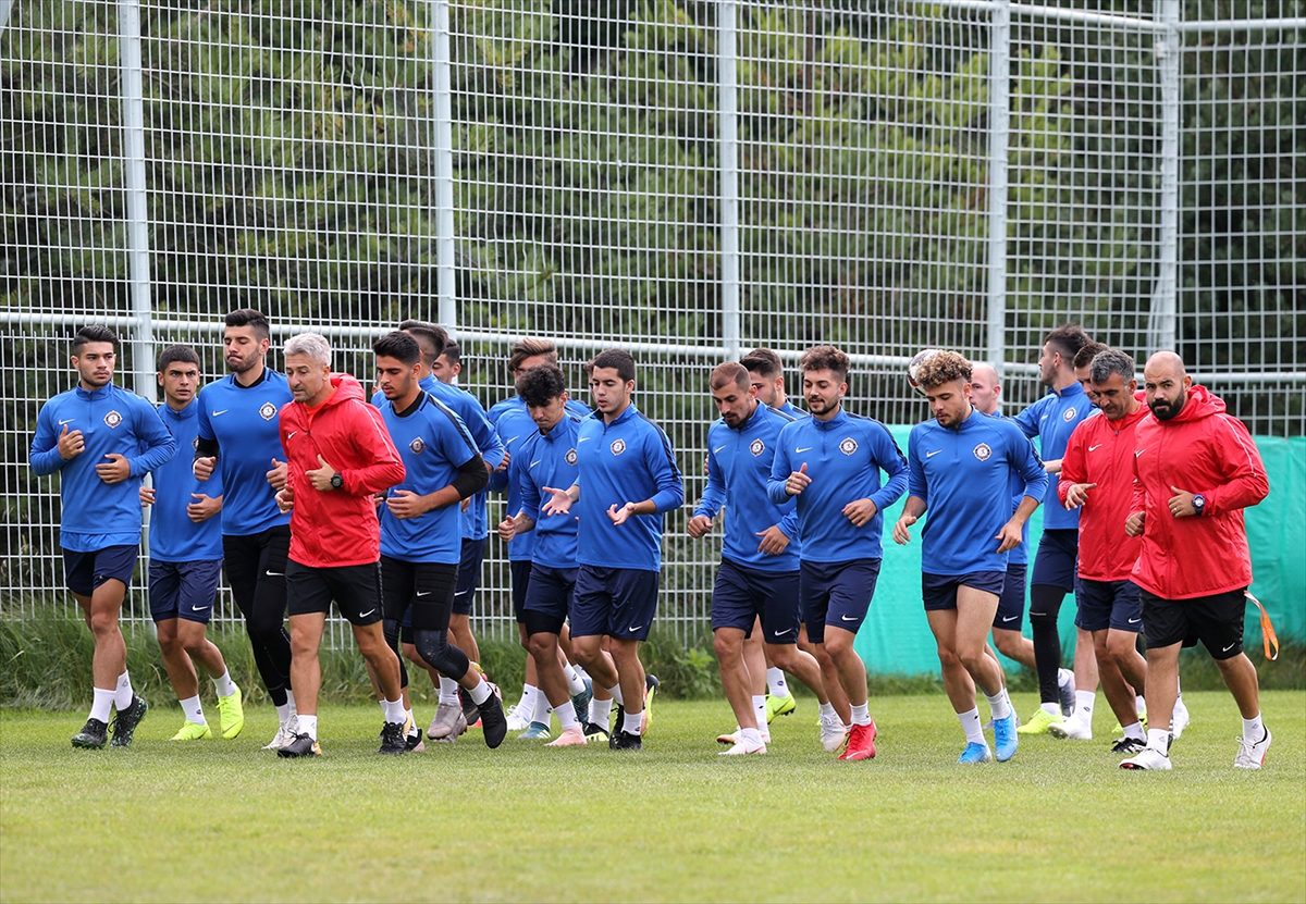 Osmanlıspor, Bolu\'da kampa girdi
