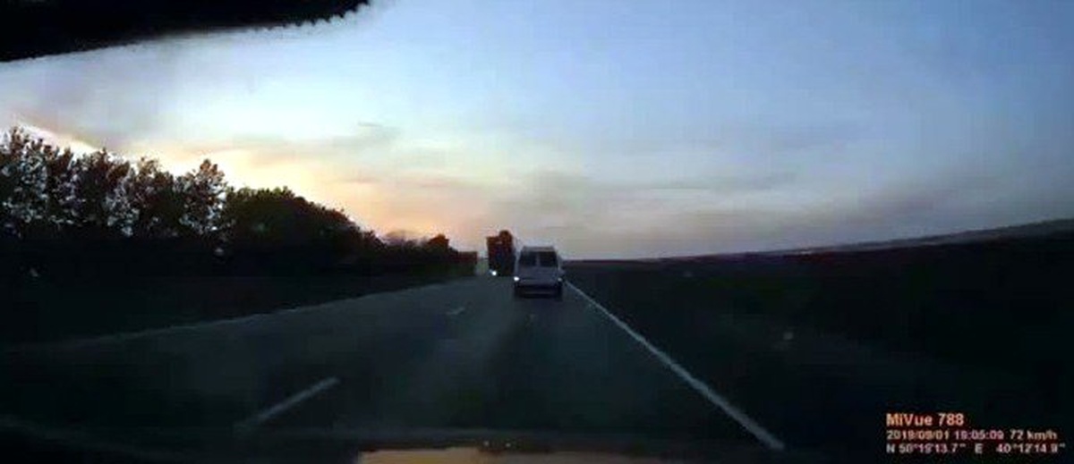 Rusya\'da freni patlayan tır iki aracı ezdi: 1 ölü, 2 yaralı
