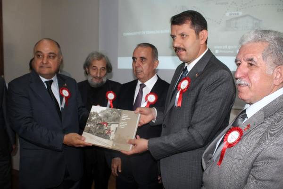 Sivas\'ta \'milli mücadele\'nin 100\'üncü yılı pul sergisi\'