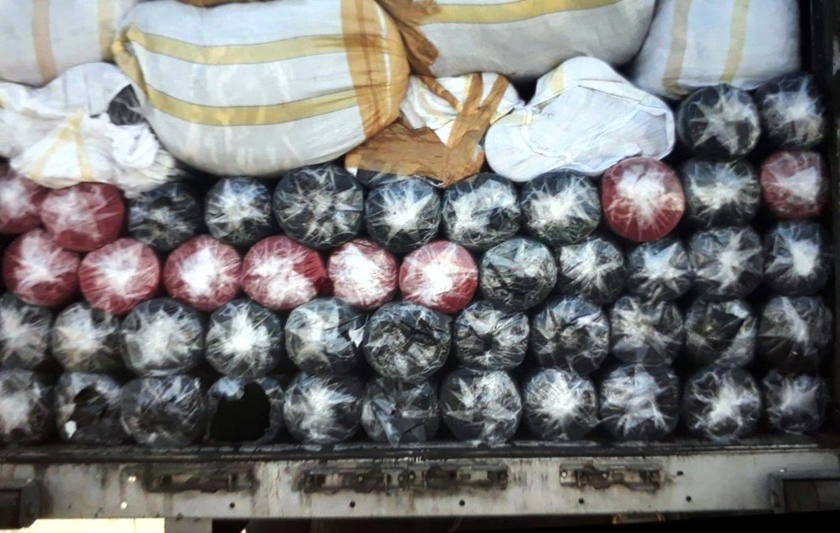 Zeytinburnu\'nda 220 bin TL\'lik kumaş hırsızlığı yapan şahıs yakalandı