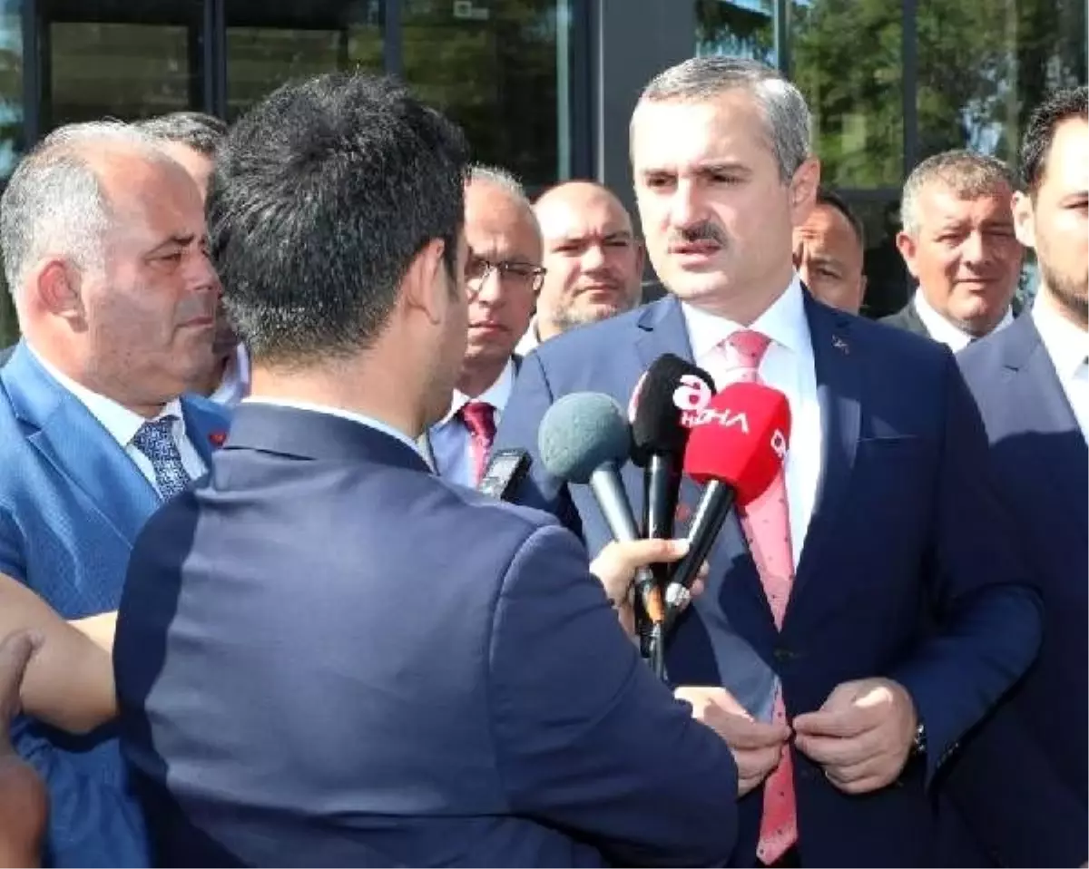 Ak parti il başkanı şenocak, çatalca belediyesi\'ni ziyaret etti