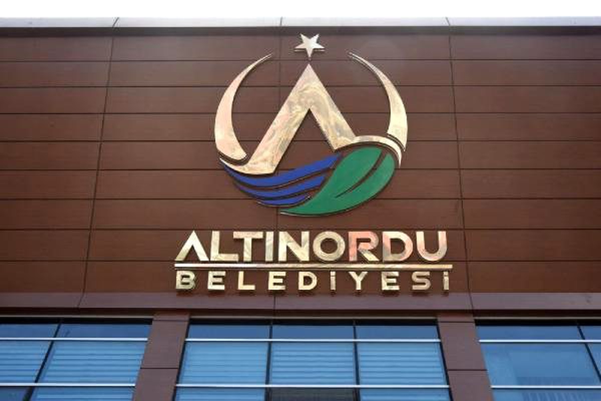 Altınordu belediyesi\'ne \'türkiye cumhuriyeti\' ibaresi koyulacak