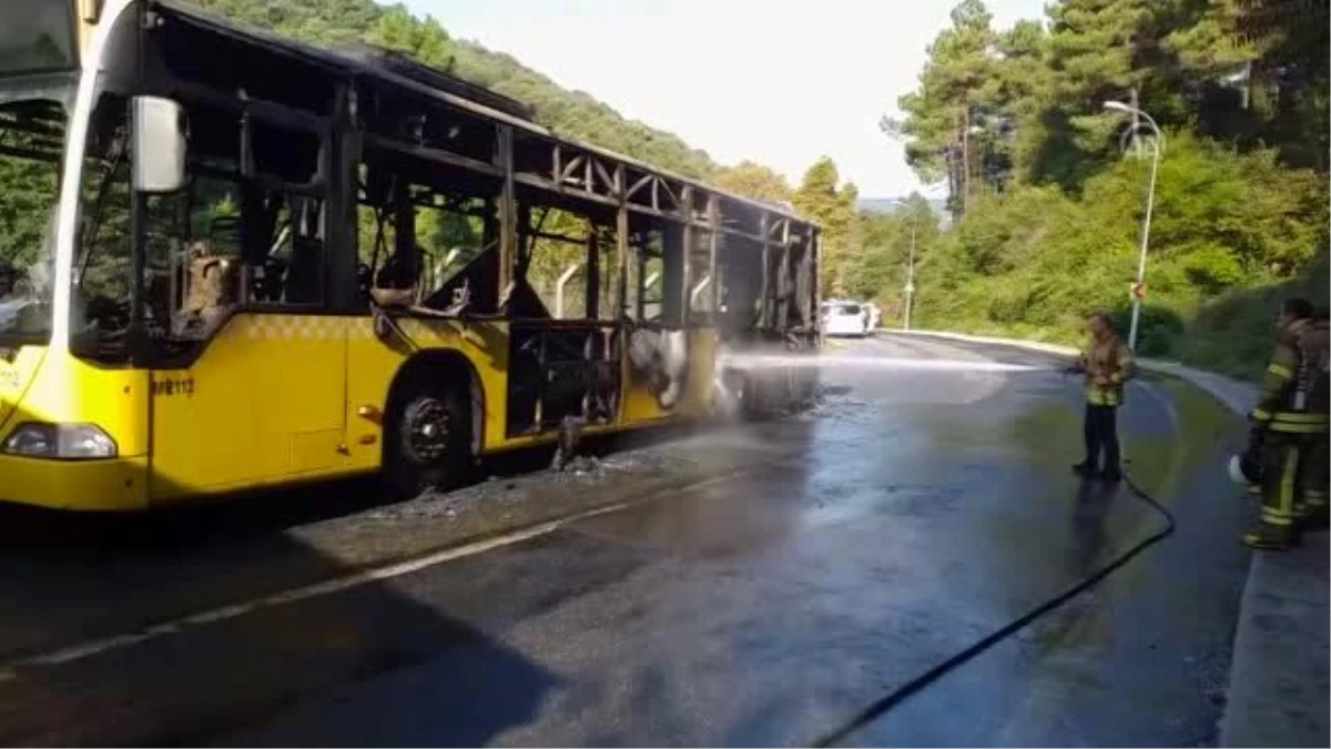 Beykoz\'da İETT otobüsü yandı