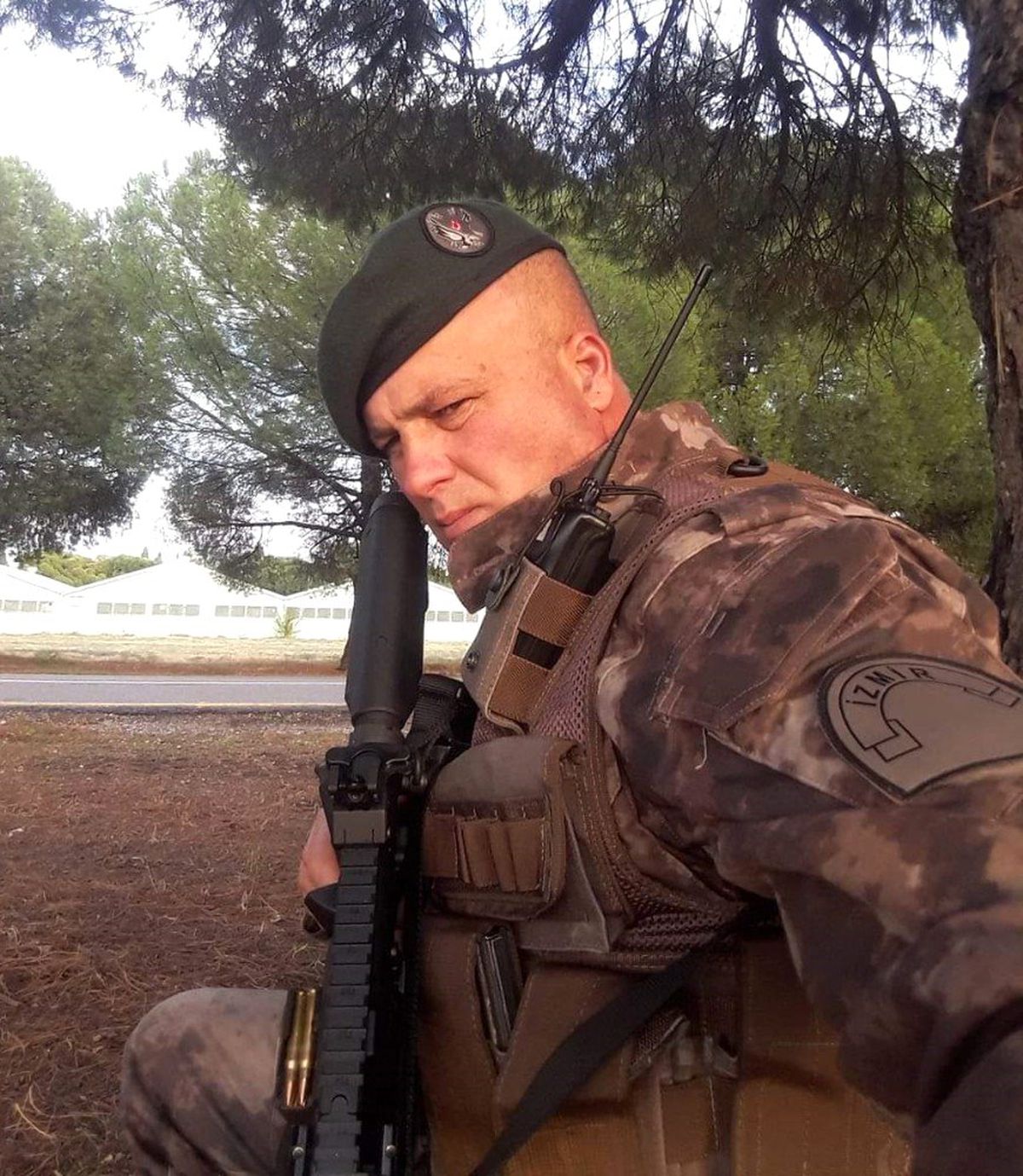 Denize giren özel harekat polisi boğuldu