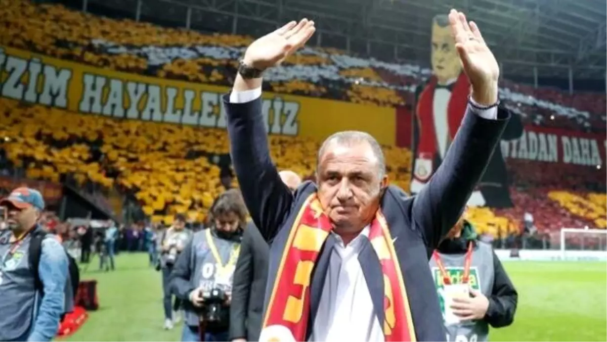 Galatasaray\'dan Fatih Terim\'e doğum günü kutlaması