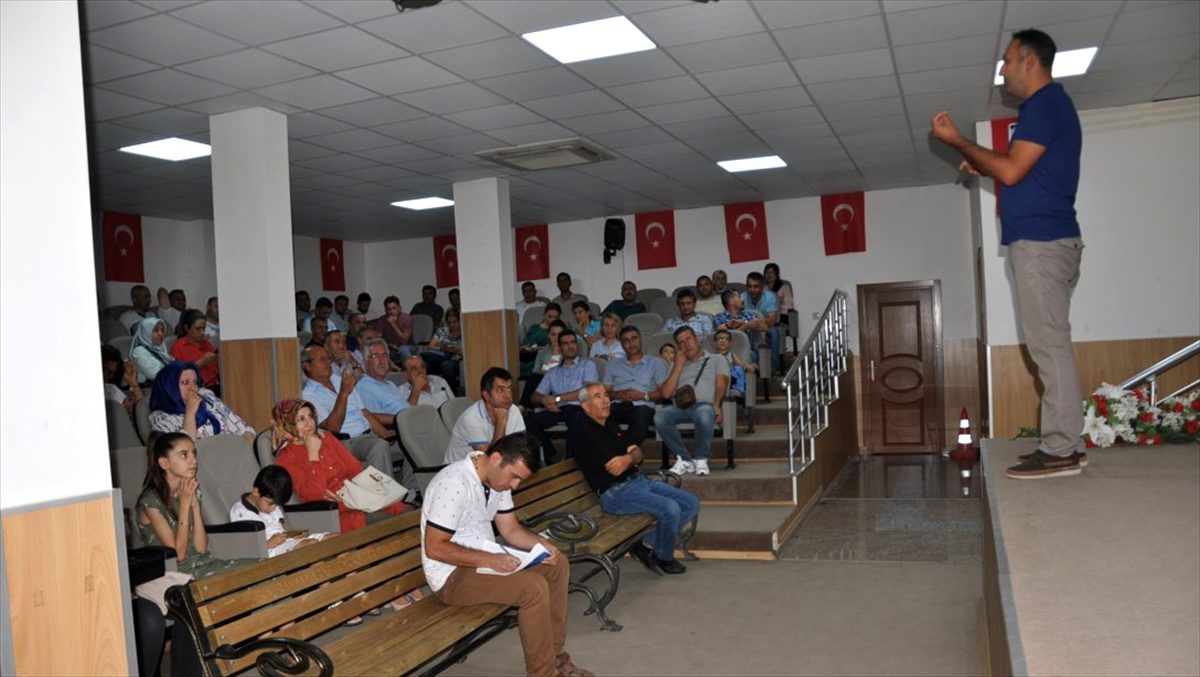 Gölbaşı\'nda öğretmenlere trafik semineri