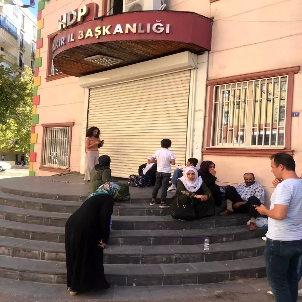 Hacire Akar ile başlayan HDP\'ye tepki dalgası büyüyor