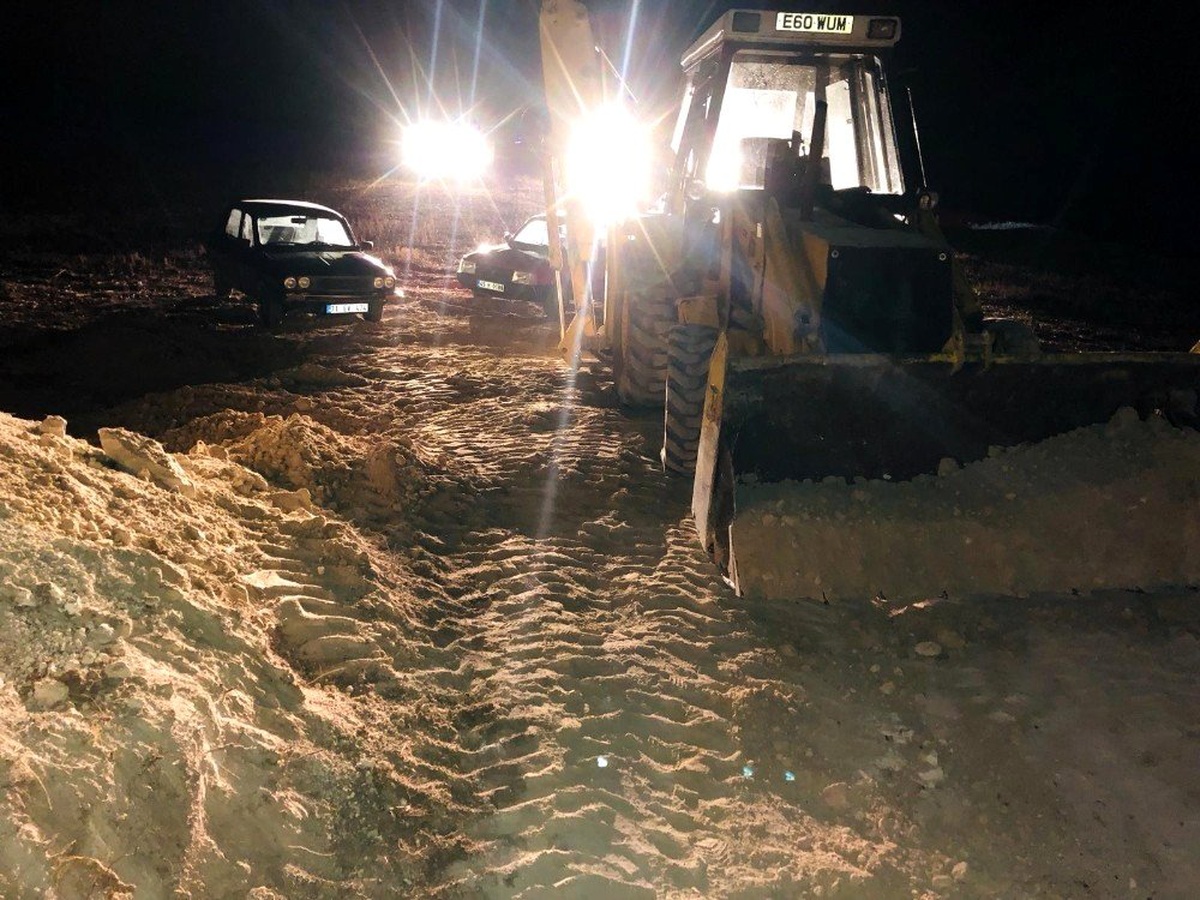 Kırşehir\'de kazı yaptıkları ileri sürülen 5 kişi yakalandı