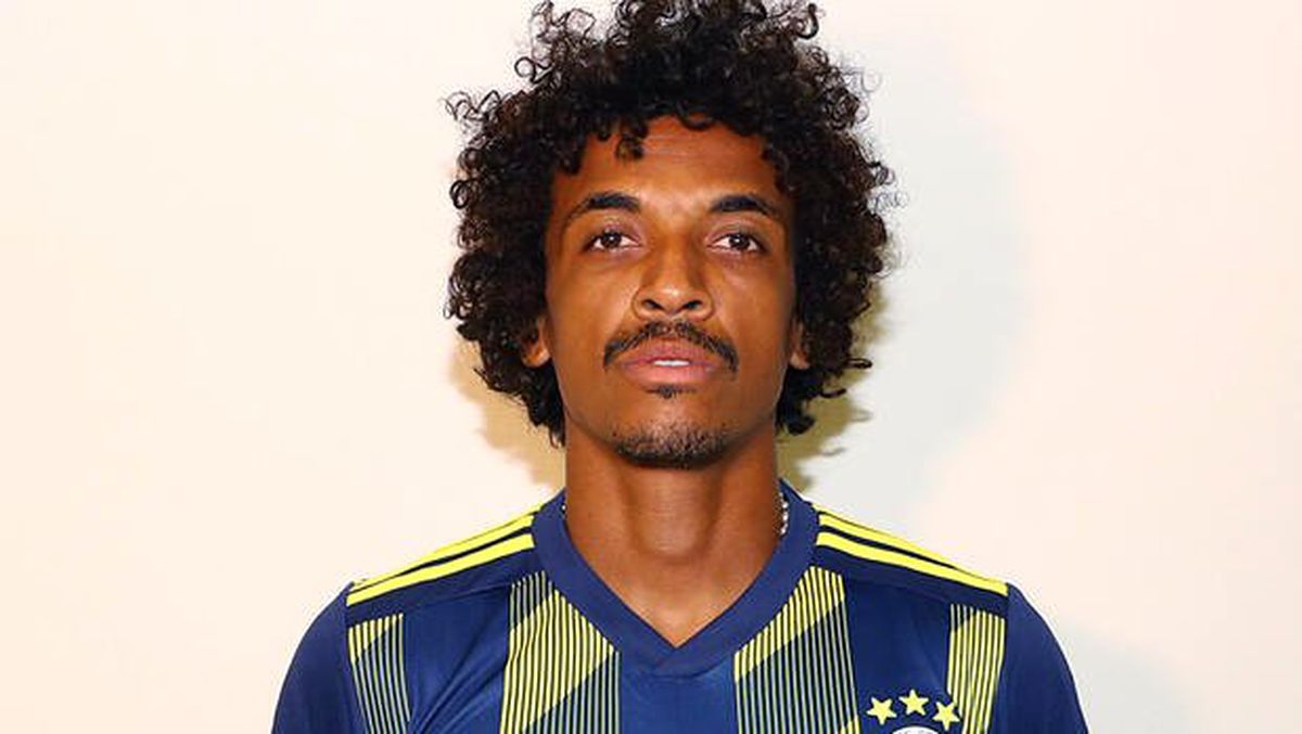 Luiz Gustavo gözyaşlarını tutamadı!