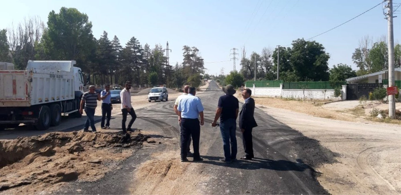 Uçhisar Belediye Başkanı Süslü sıcak asfalt çalışmalarını inceledi