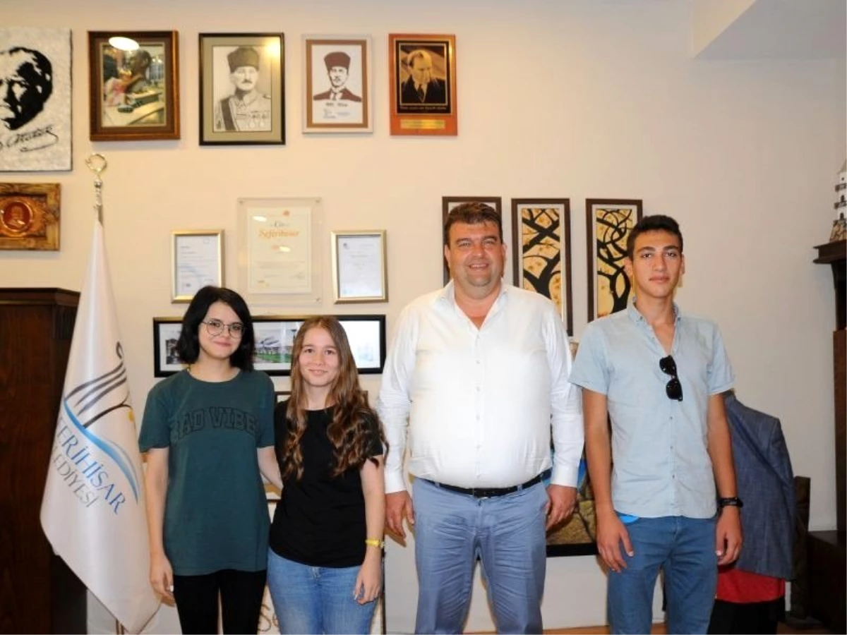 Başkan Yetişkin\'den gençlere Samos ödülü