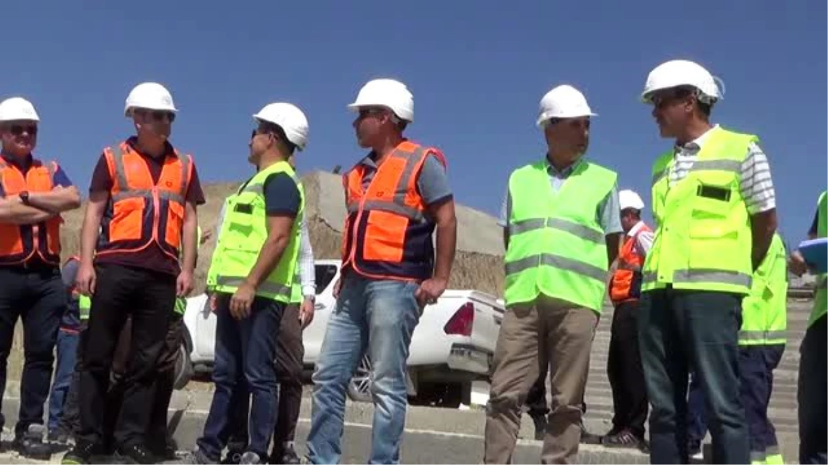 DSİ Genel Müdür Yardımcısı Dağdeviren, baraj inşaatını inceledi
