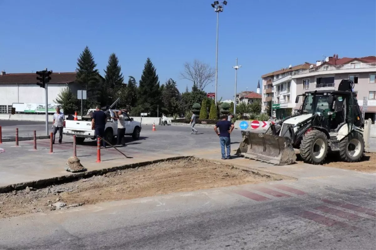 Düzce\'nin can damarı Fiskobirlik kavşağı kapatıldı! Halk mağdur