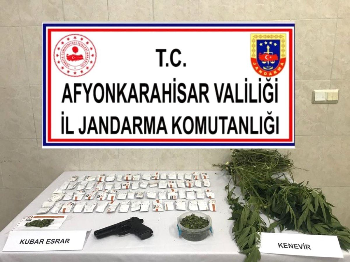 Jandarma baskınından 683 gram kubar esrar maddesi çıktı