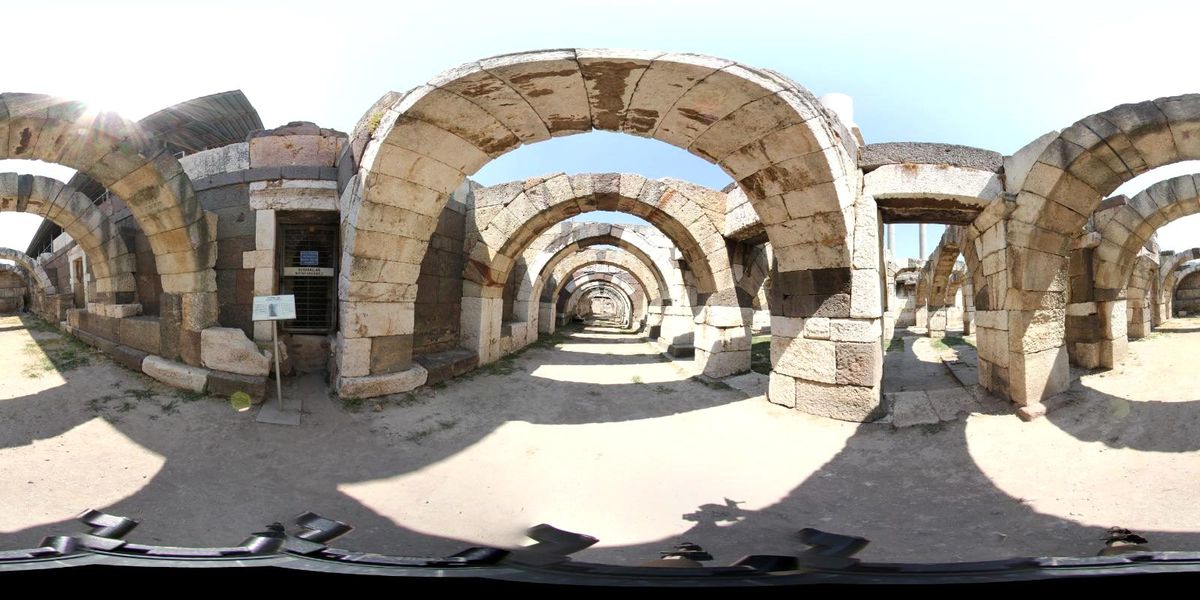 Konak Belediyesi\'nin Fuar Standı sürprizle dolu