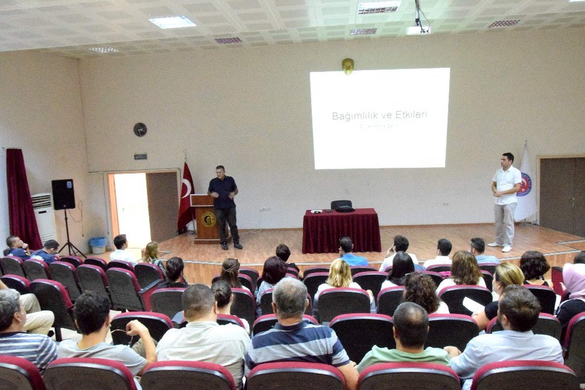 Lapseki MYO\'da \'Bağımlılık ve Etkileri Semineri\'