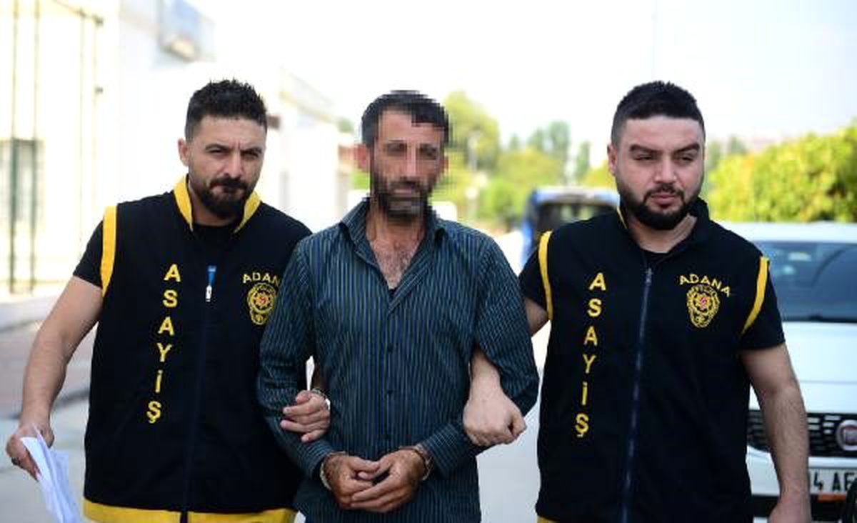 Motosiklet sürücüsü, çaldığı bisikleti götürürken görüntülendi