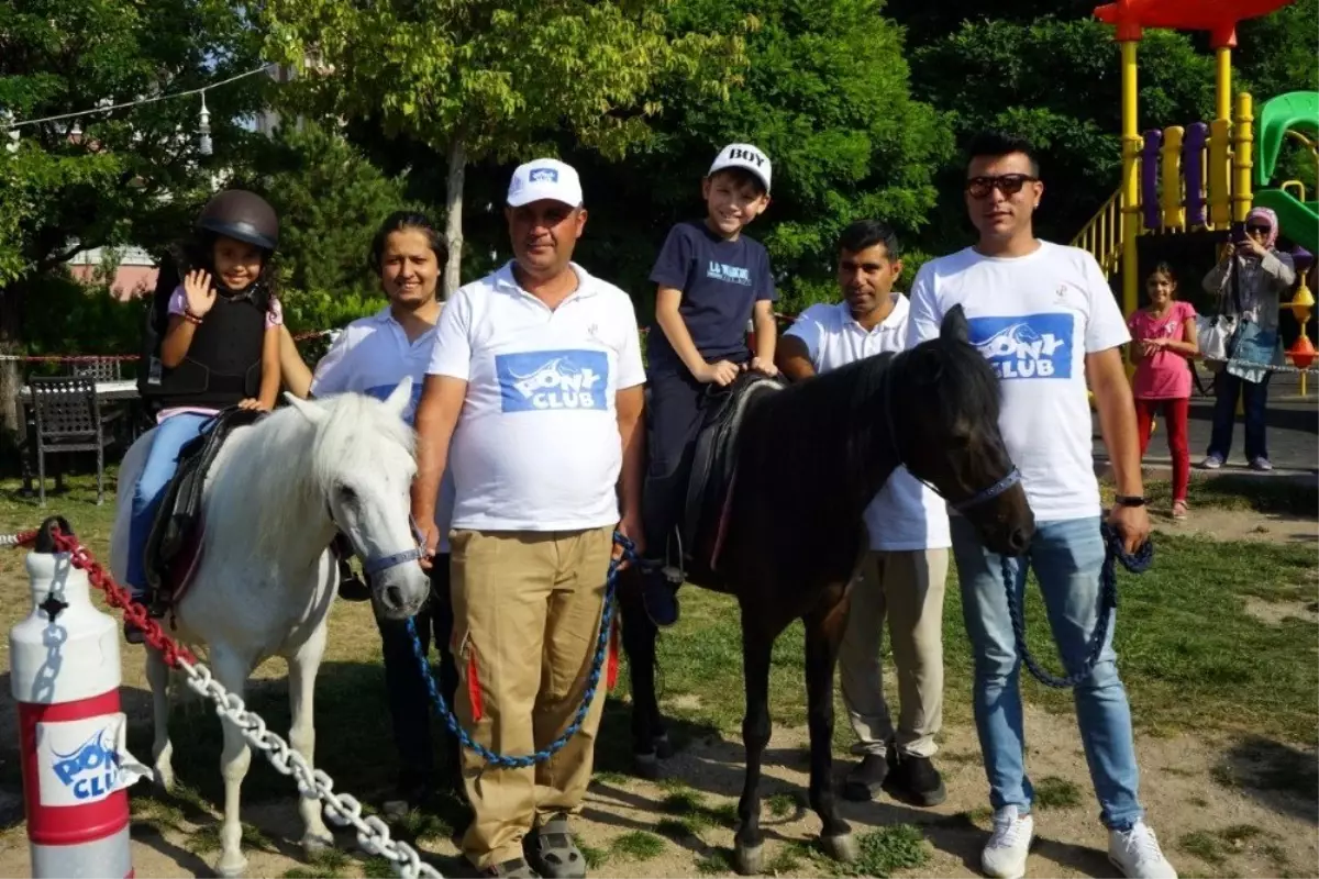 Nevşehirli çocuklar pony atlarla buluştu